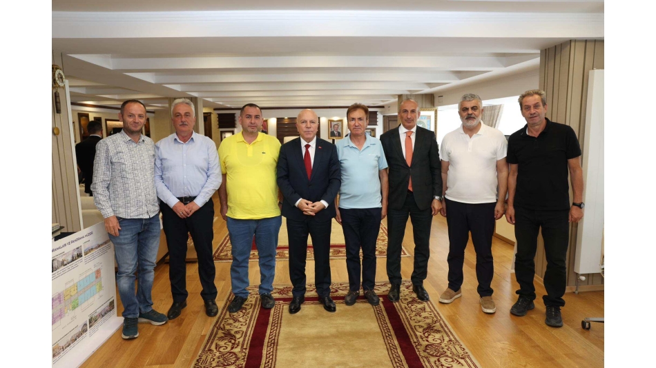 Şehrimizin gelişimi adına fikir alışverişinde bulunduğumuz bu nazik ziyaretlerinden dolayı kendilerine teşekkür ediyorum.